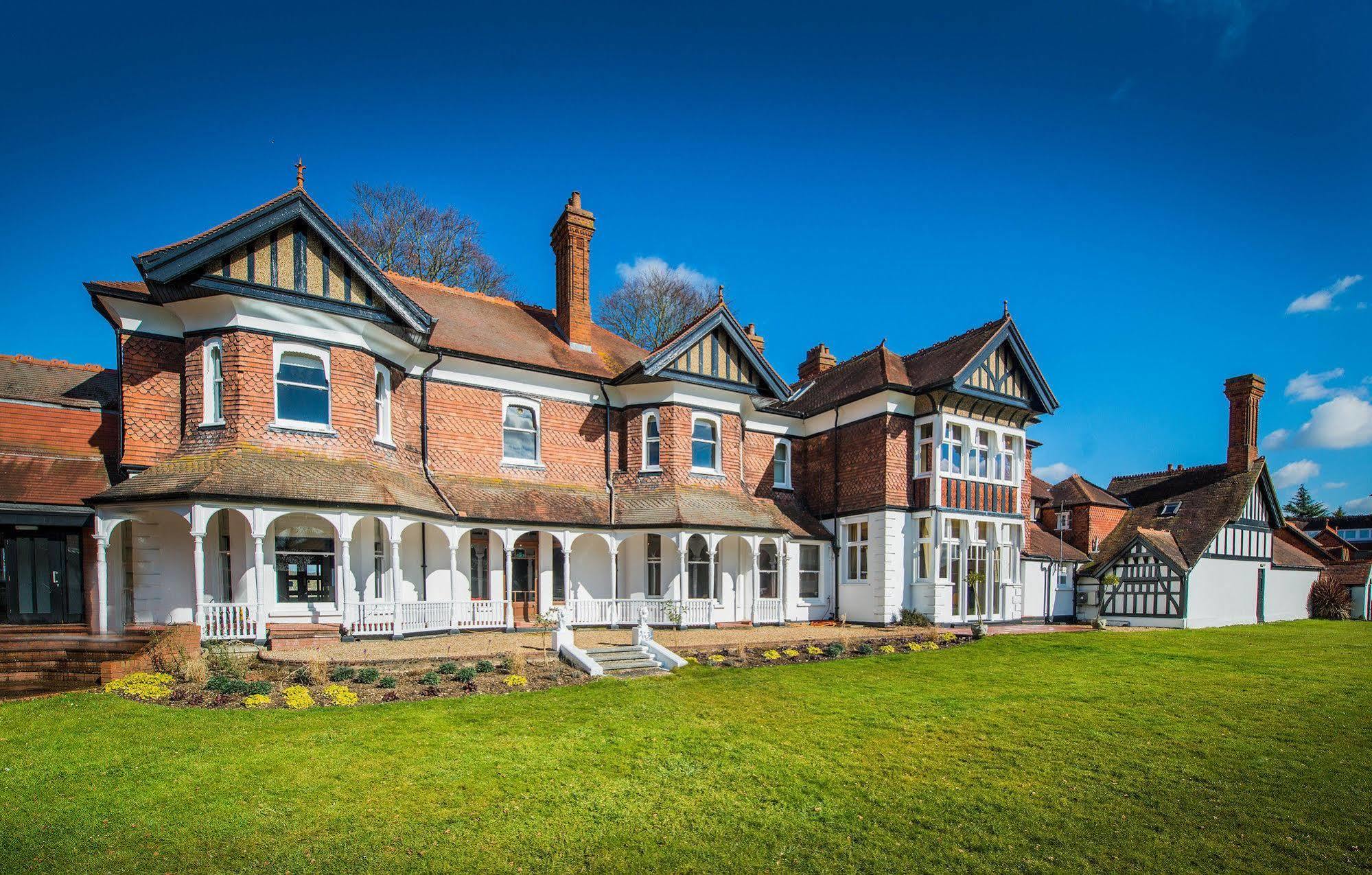 Hotel Cim Business Centre Maidenhead Exterior foto